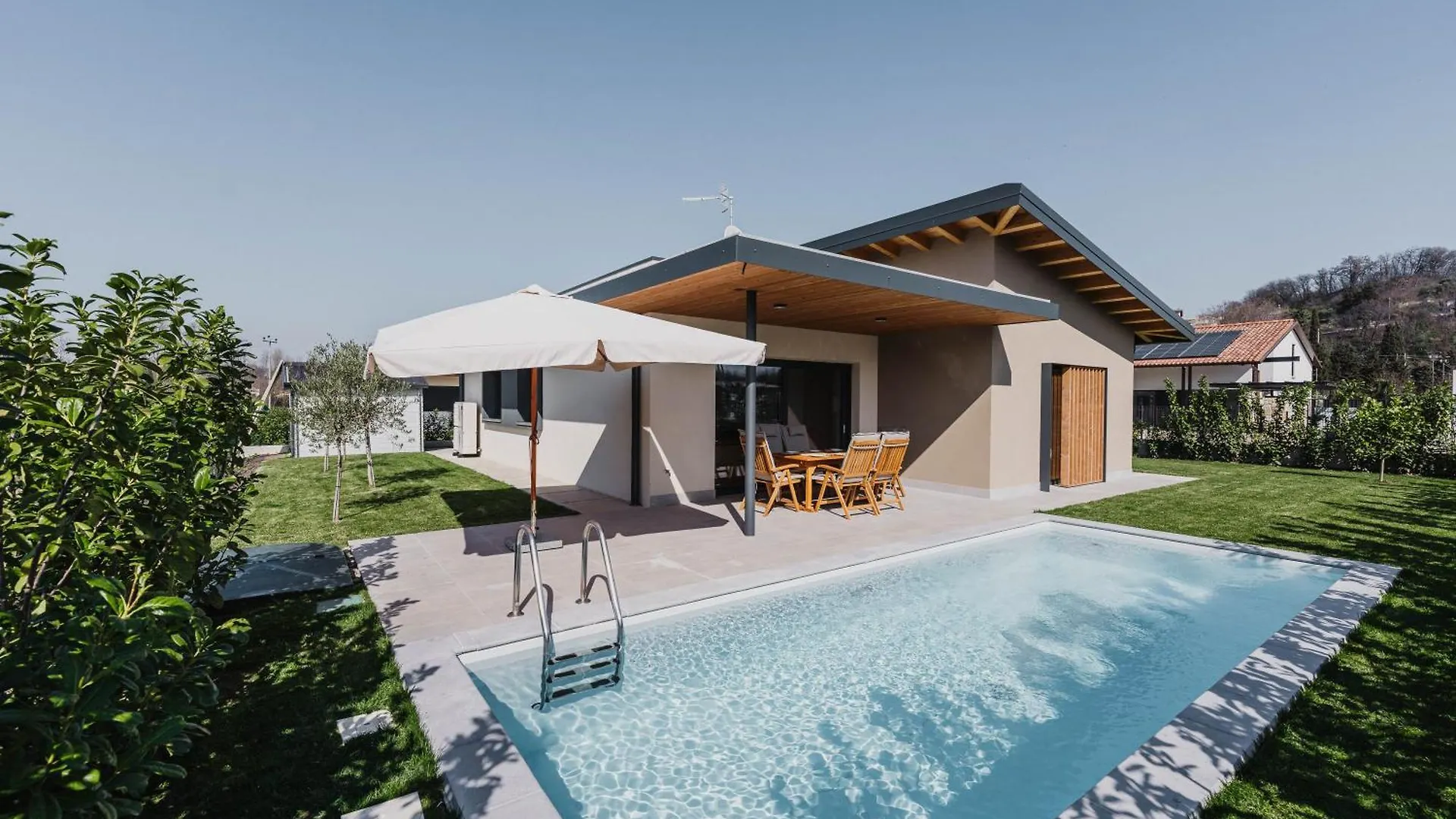 Luxe Villa Maxime Lazise 0*,  Italy